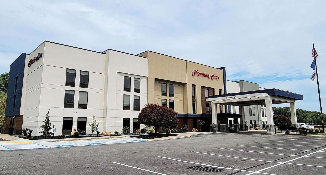 Hampton Inn Greensburg Exterior foto