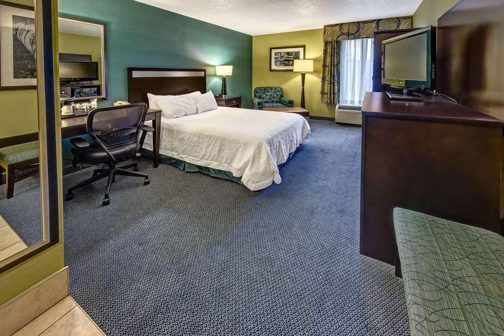 Hampton Inn Greensburg Habitación foto